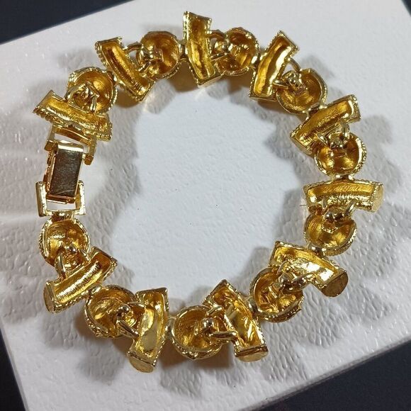 Vintage Jewelry Gold Tone Bracelet - Picture 3 of 9